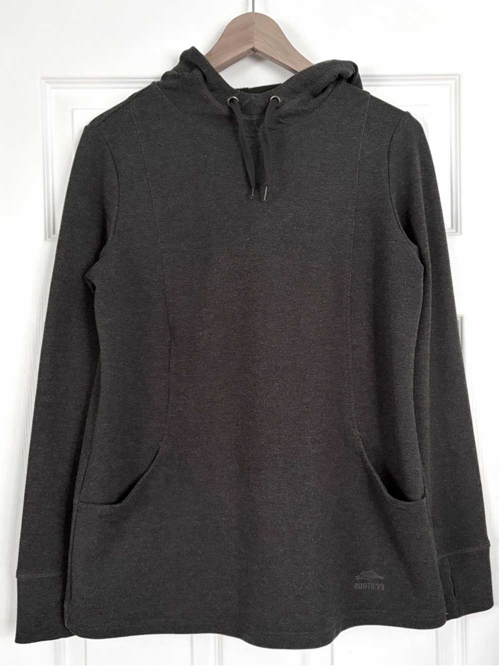Roots Hooded Sweater Size S